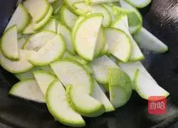 Illustration of how to cook zucchini and meat 6