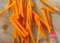 Illustration of how to make Guobao Pork 13