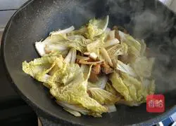 Illustration of how to make stewed dried tofu with baby cabbage and pork belly 9