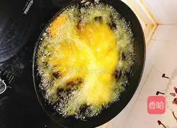 Illustration of how to make crispy fried fish cubes 9