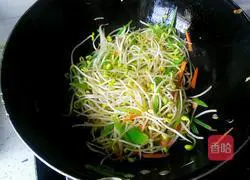 Vegetarian stir-fried soybean sprouts illustration 7
