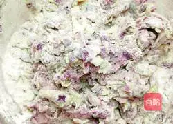 Illustration of how to make purple sweet potato cake 6