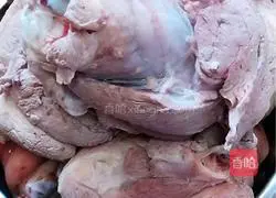 Illustration of braised pork knuckle 2