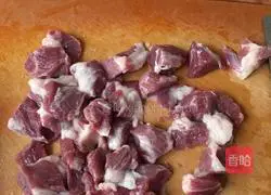 Illustration of how to make dry steamed meat 2