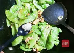 Illustration of how to make braised lentils with minced meat 11