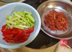 Illustration of how to make fried beef 2