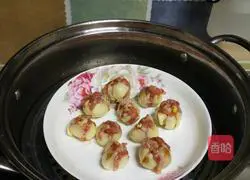 Lily Steamed Pork Recipe Illustration 3