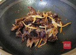 Illustration of how to make stir-fried day lily with pork belly and fungus 7