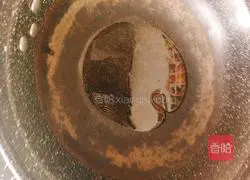 Cucumber and ham Illustration of how to make scrambled eggs 2