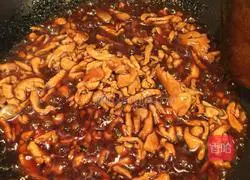 Illustration of how to make sauce-flavored colorful shredded chicken 6