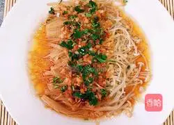 Illustration of how to steam enoki mushrooms with garlic 13