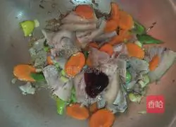 Illustration of twice-cooked pork 6