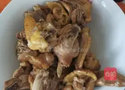 Illustration of how to make curry potato chicken nuggets 1