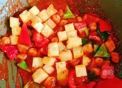 Illustration of how to make pineapple sweet and sour pork 11