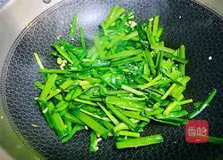 Illustration of how to make fried octopus with leeks 5