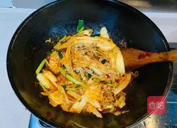 Illustration of home-style boiled beef slices 4