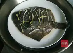 Illustration of how to make spicy turbot 6