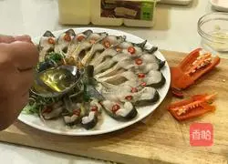 Illustration of how to make peacock open fish 11