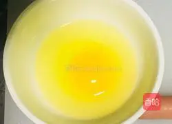 Illustration of how to make sunflower omelette 2