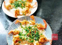 Illustration of how to make garlic vermicelli and prawns 7