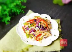 Illustration of how to make fried noodles with vegetables 1