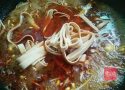 Illustration of how to make boiled fish 4