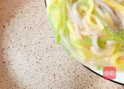 Illustration of how to make colorful fruit pizza 5