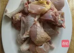 Illustration of how to cook abalone and roast chicken male 2