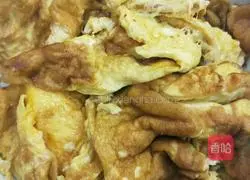 Illustration of how to make shepherd's purse (wild vegetable) spring rolls 4