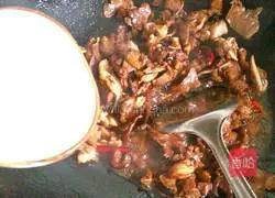 Illustration of how to stir-fry pork tongue 11