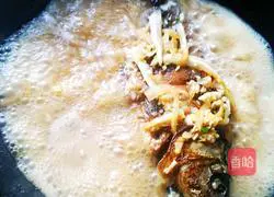 Illustration of braised crucian carp 13