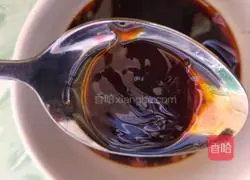 Illustration of how to make saliva chicken legs 12