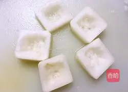 Illustration of how to make steamed meatballs with white radish 3