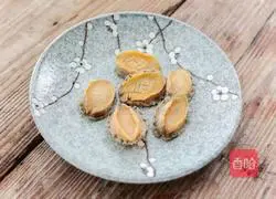 Illustration of how to make abalone braised pork 2