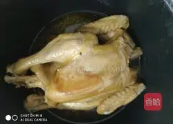 Illustration of how to bake chicken in rice cooker 5