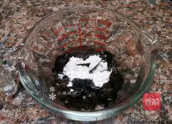 Illustration of how to make fried beef with lettuce and yam 3