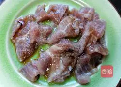 Illustration of how to cook carrots and fungus 4