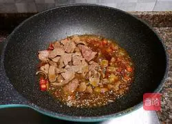 Illustration of how to stir-fry pork liver with leeks 11