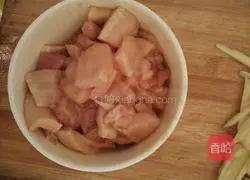 Illustration of how to stir-fry king oyster mushrooms 2