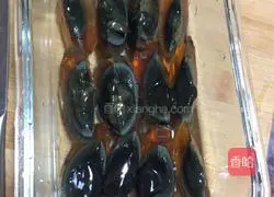 Illustration of how to make pine flower steamed eggs 2