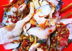 Illustration of how to make steamed fish with chopped pepper and black bean sauce 3