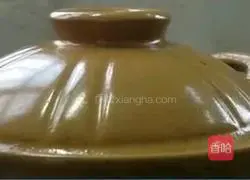 Illustration of home-cooked pig's trotters 9