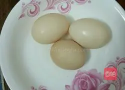 Illustration of how to make steamed eggs with shrimps 1