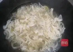 Illustration of how to make tripe with wolfberry 4