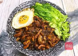 With this, the braised pork rice will be smooth, tender, delicious and not greasy.Illustration 9