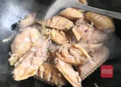 Illustration of how to make Coke Chicken Wings 3