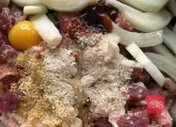 Illustration of marinated barbecue mutton skewers 1