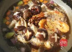 Illustration of how to make chicken wings in pot 6