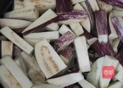 Illustration of Homemade Eggplant with Minced Pork 2