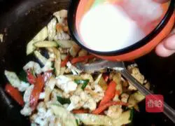 Illustration of how to make vegetarian stir-fried cauliflower 6